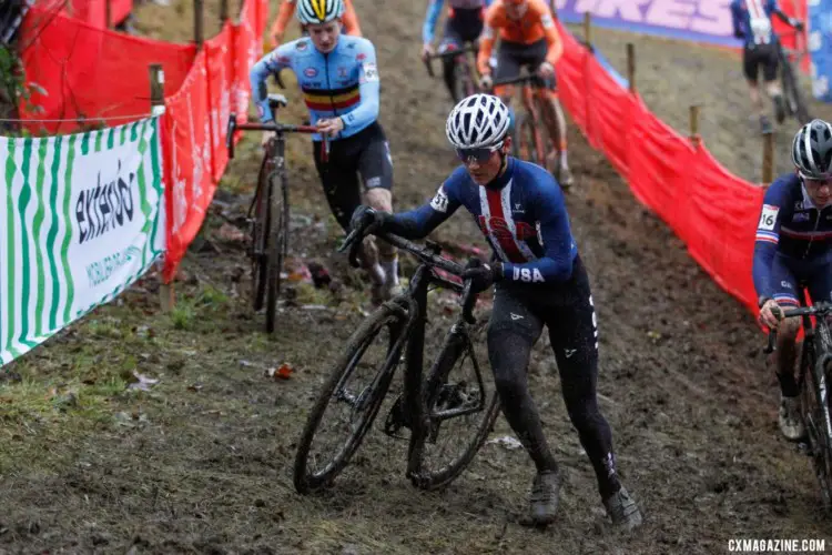 Andrew August sprinting. 2021 Namur UCI Cyclocross World Cup, Junior Men. © B. Hazen / Cyclocross Magazine
