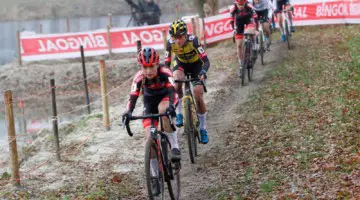 Denise Betsema passes Marianne Vos. 2021 Rucphen UCI Cyclocross World Cup, Elite Women. © B. Hazen / Cyclocross Magazine