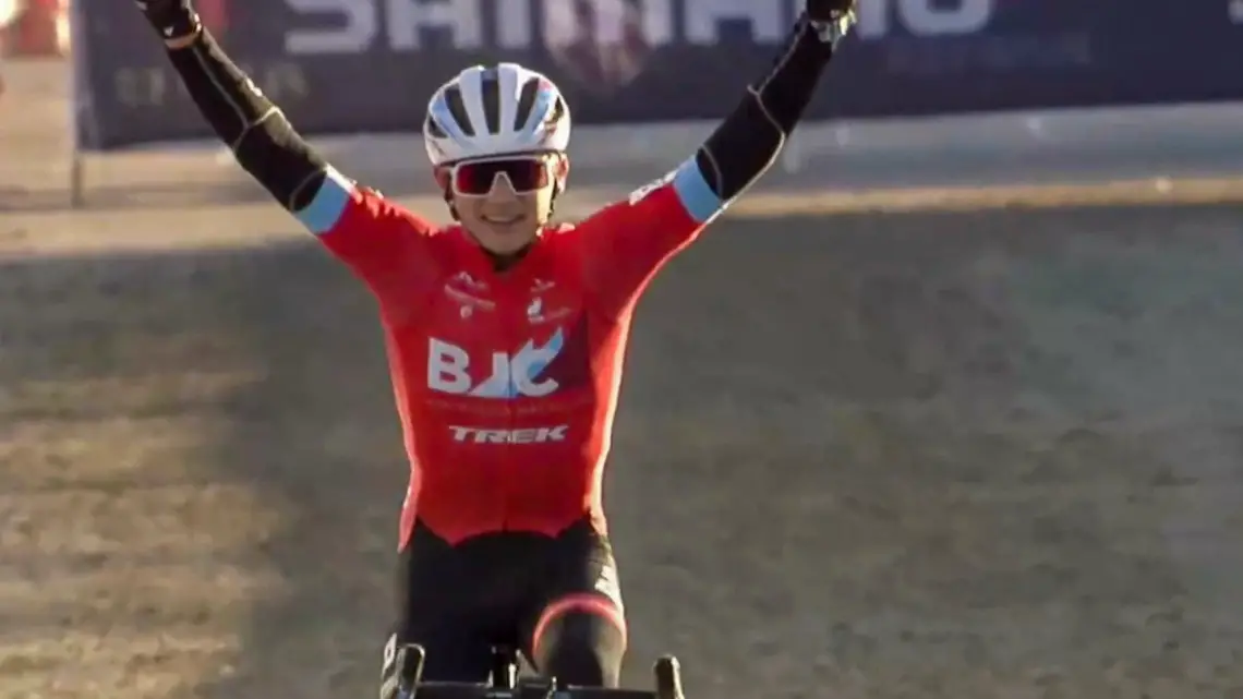 Mangus White wins the 2021 Cyclocross Nationals Junior Men 17-18. photo: Flosports