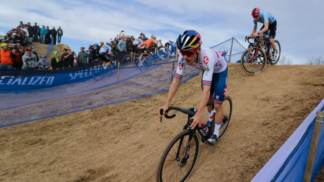 Pidcock was dominant on his way to win the Elite Men's title. 2022 Cyclocross World Championships, Fayetteville, Arkansas USA. © D. Mable / Cyclocross Magazine