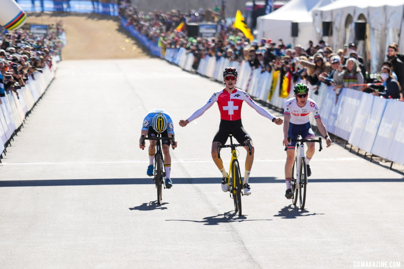 Chrstien outsprints Dockx and Smith to win the Junior Men's title. 2022 Cyclocross World Championships, Fayetteville, Arkansas USA. © D. Mable / Cyclocross Magazine