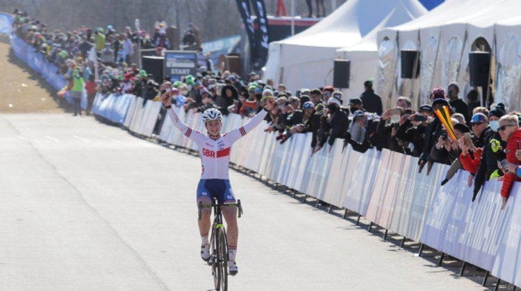 Zoe Backstedt attacked the first climb and dominated the Junior Women's race. 2022 Cyclocross World Championships, Fayetteville, Arkansas USA. © D. Mable / Cyclocross Magazine