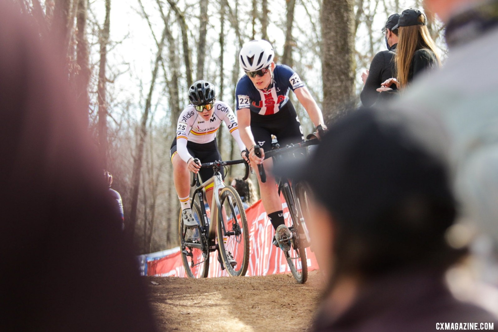 American Cassidy Hickey enjoyed massive fan support. U23 Women. 2022 Cyclocross World Championships, Fayetteville, Arkansas USA. © D. Mable / Cyclocross Magazine