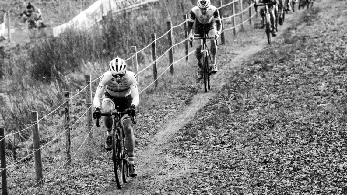 Lars van der Haar in the lead. 2022 Dutch Cyclocross National Championships, Elite Men. Rucphen. © B. Hazen / Cyclocross Magazine