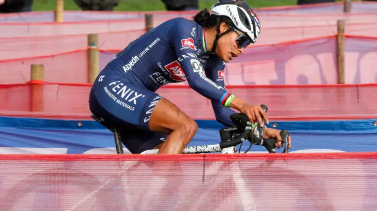 Ceylin Del Carmen Alvarado in the spiral. 2022 Dutch Cyclocross National Championships, Elite Women. Rucphen. © B. Hazen / Cyclocross Magazine