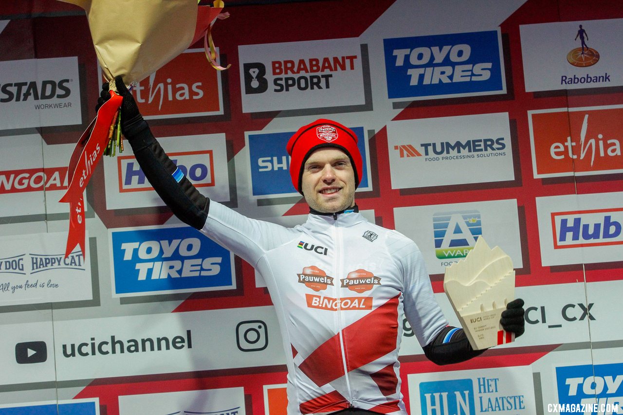 Eli Iserbyt won Hoogerheide. 2022 Hoogerheide UCI Cyclocross World Cup, Elite Men. © B. Hazen / Cyclocross Magazine