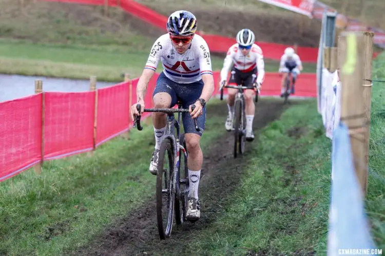 Tom Pidock took one step up from his second on Saturday to win Sunday's World Cup. 2022 Hulst UCI Cyclocross World Cup, Elite Men. © B. Hazen / Cyclocross Magazine