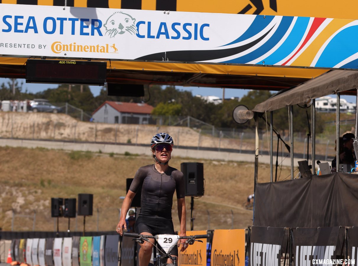 Moriah Wilson won the Fuego 80k mountain bike race at the 2022 Lifetime Sea Otter Classic. © J. Silva / Cyclocross Magazine