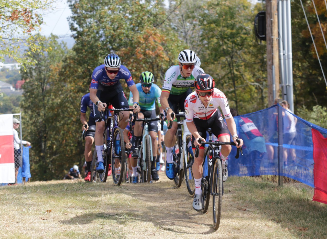 Iserbyt was the aggressor at the 2022 Fayetteville Oz Cross World Cup