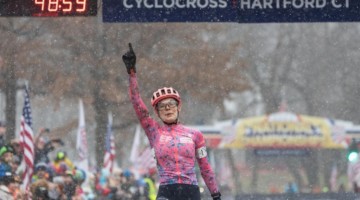 Clara Honsinger three-peats as the Elite Women's Cyclocross National Champion. photo: snowymountain photography / USA Cycling