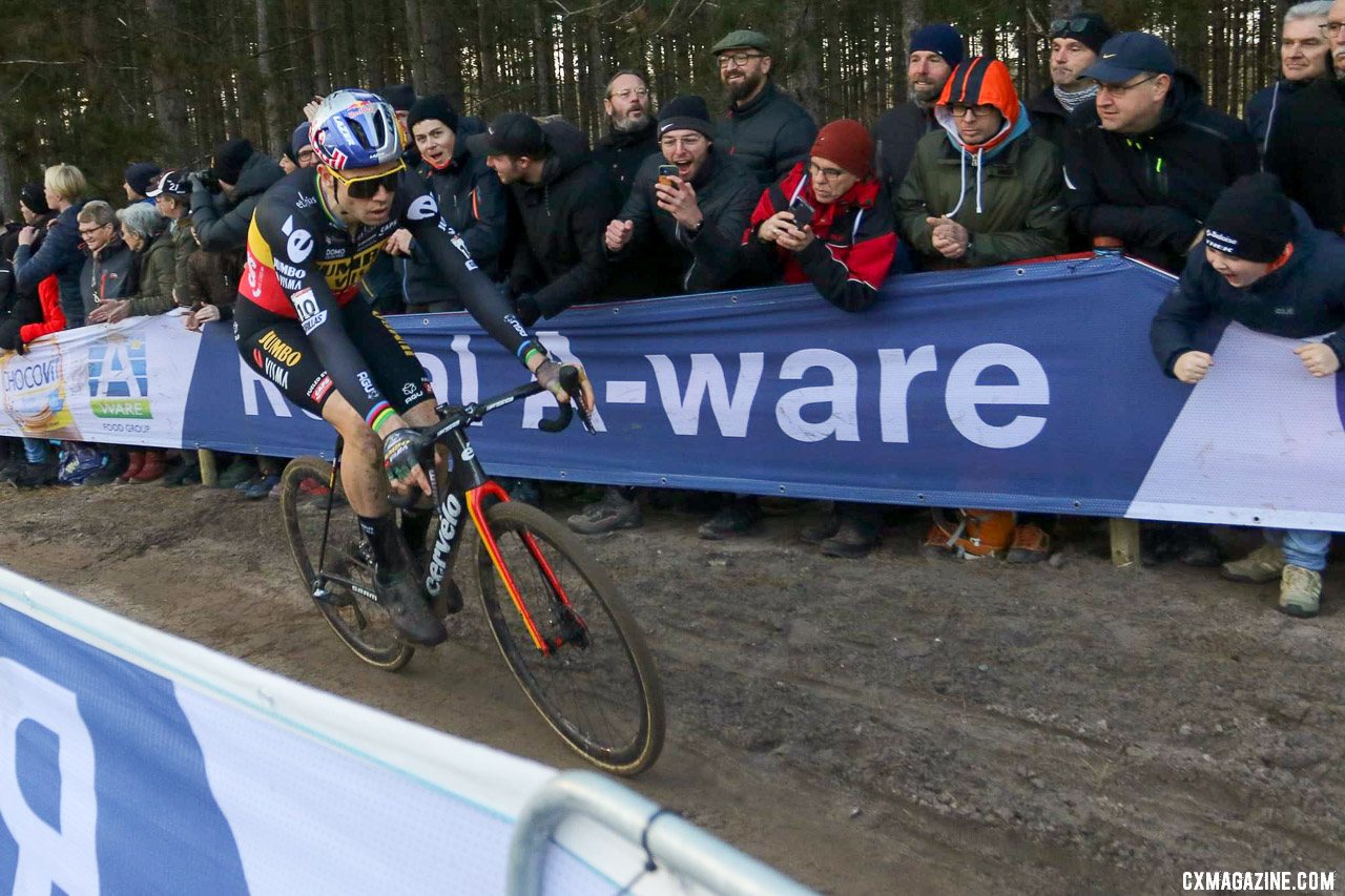 Wout van Aert rode a solo ride to victory. 2023 Zonhoven UCI Cyclocross World Cup, Elite Men. © B. Hazen / Cyclocross Magazine
