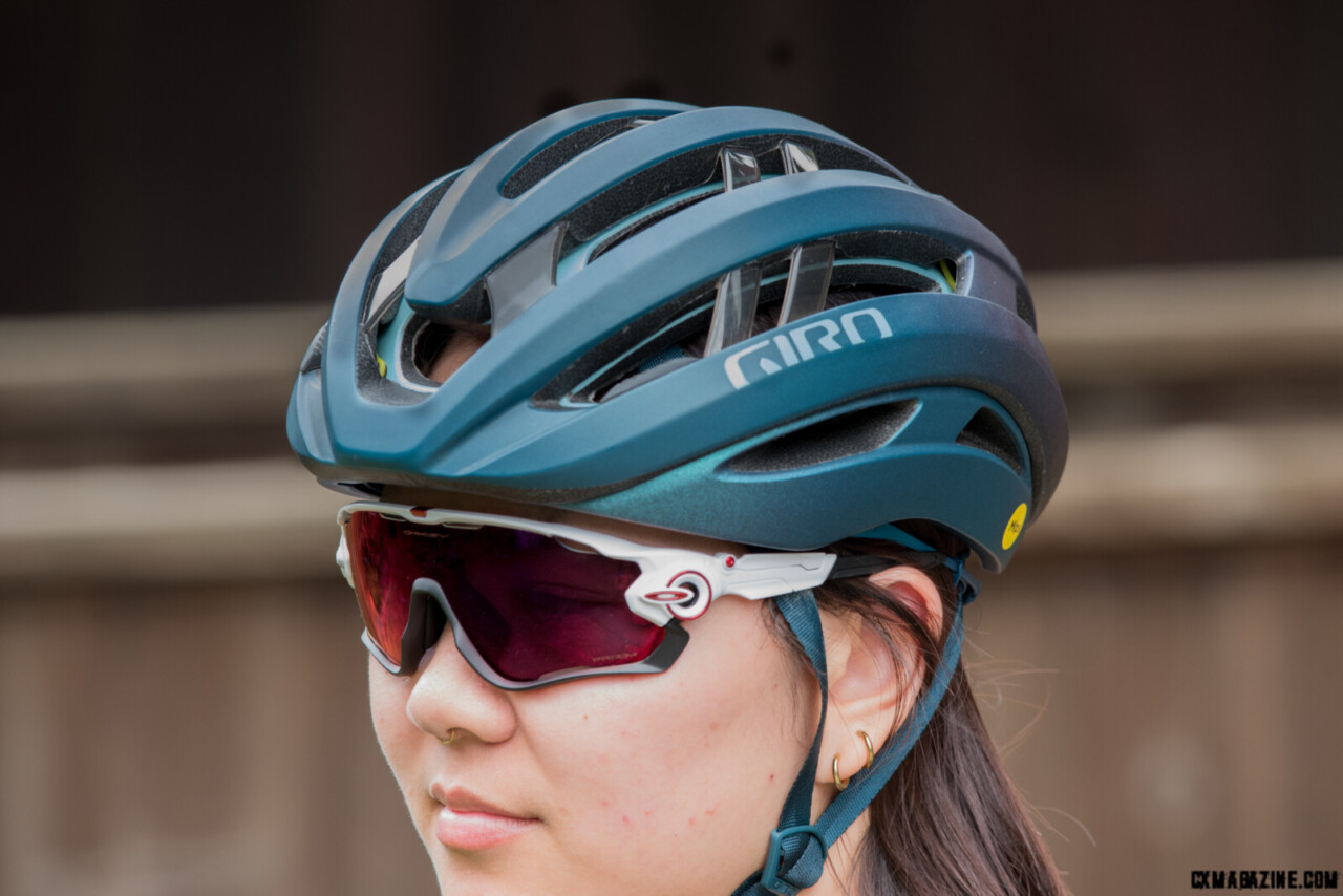 Giro Aether Sperical Helmet. Can you see the juction of the inner and outer shells? C.Lee/ Cyclocross Magazine