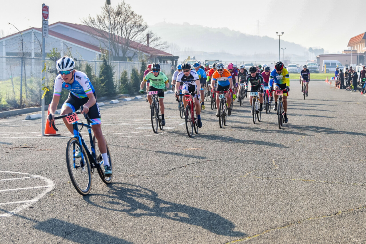 Some of the best racers in the country, including Marcis Shelton, use Rockville Bike Cyclocross Series in Fairfield, CA as training for Worlds. © J. Silva / Cyclocross Magazine