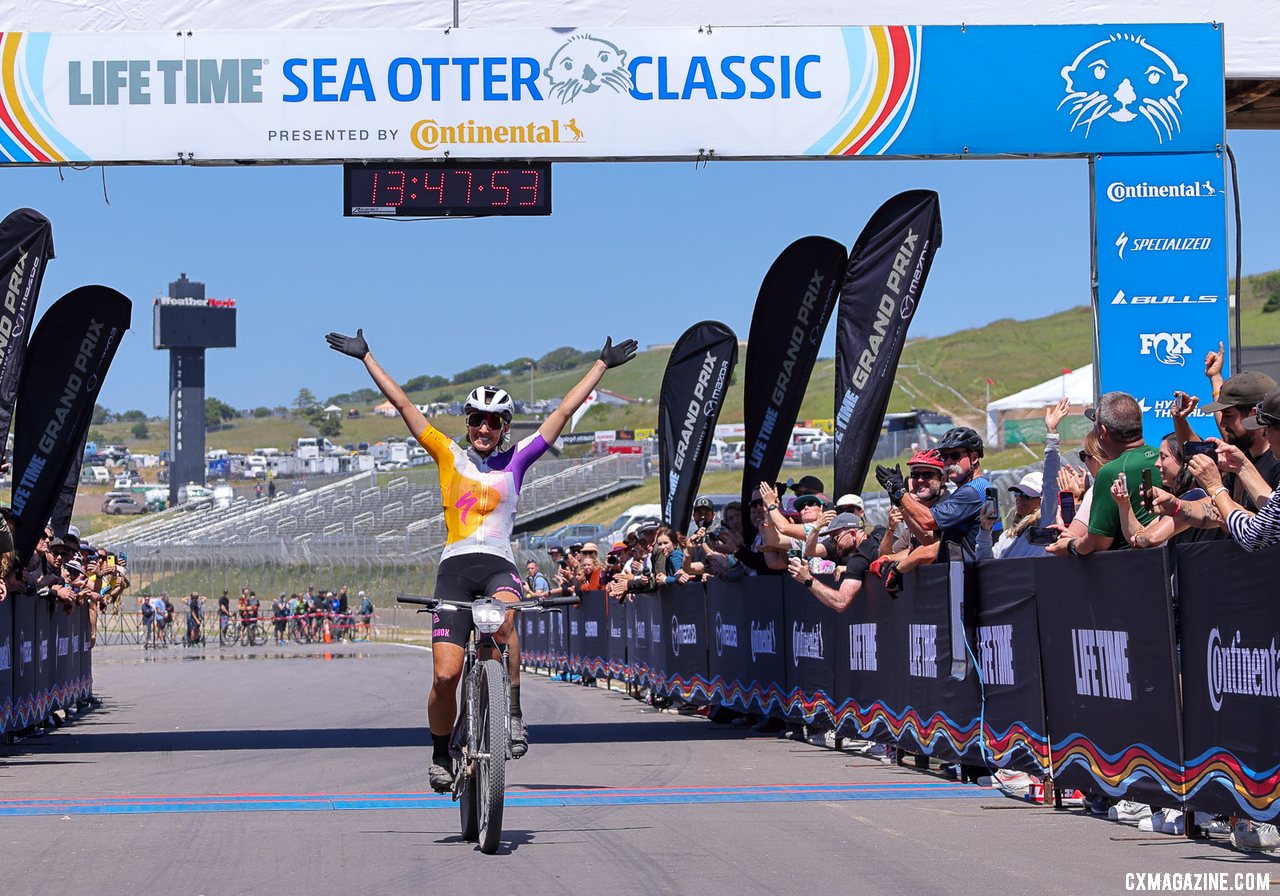 Sofia Gomez Villafane repeats as 2024 Fuego XL mountain bike race winner. Report and results. © John Silva / Cyclocross Magazine