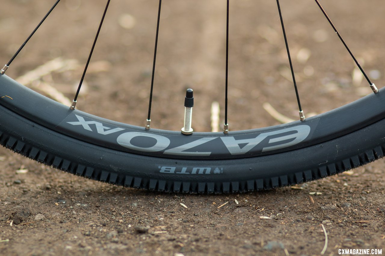 Easton EA70 AX alloy tubeless wheels gave reliable, burp-free riding. The versatile Rocky Mountain Solo C70 carbon gravel bike. © Cyclocross Magazine