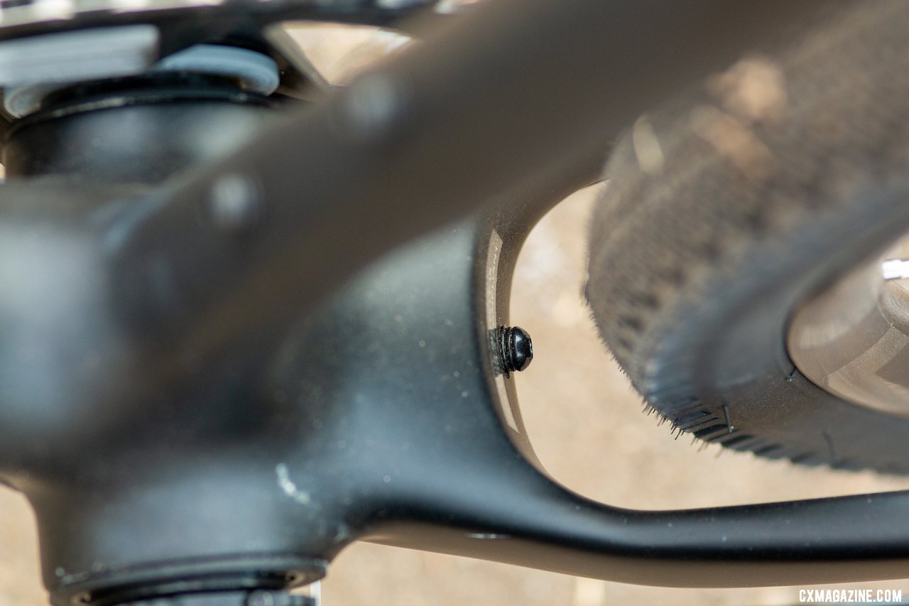 Gobs of tire clearance, and a bit of a shelf that can gather mud. The fender mount provides wet weather protection option but gets in the way of a stretched Kenda 2.2" 29er tire. The versatile Rocky Mountain Solo C70 carbon gravel bike. © Cyclocross Magazine