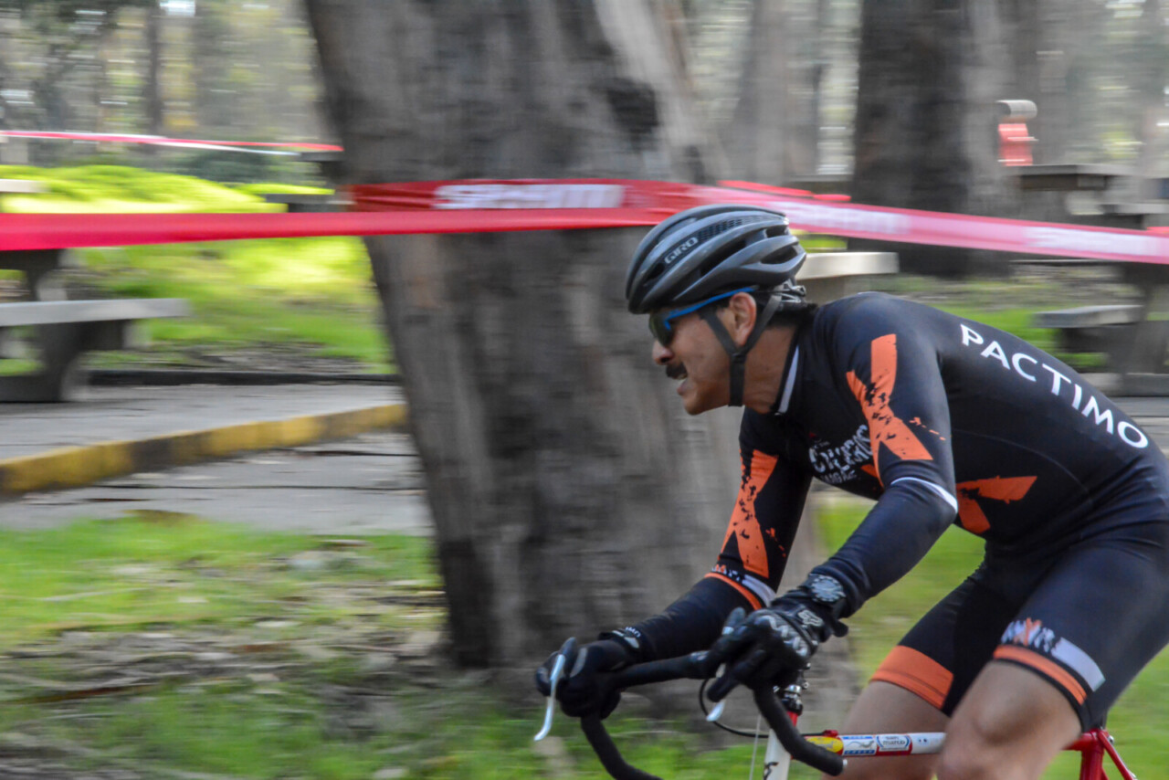 The Cyclocross Magazine kit produced by Pactimo. ©TWoo/Cyclocross Magazine