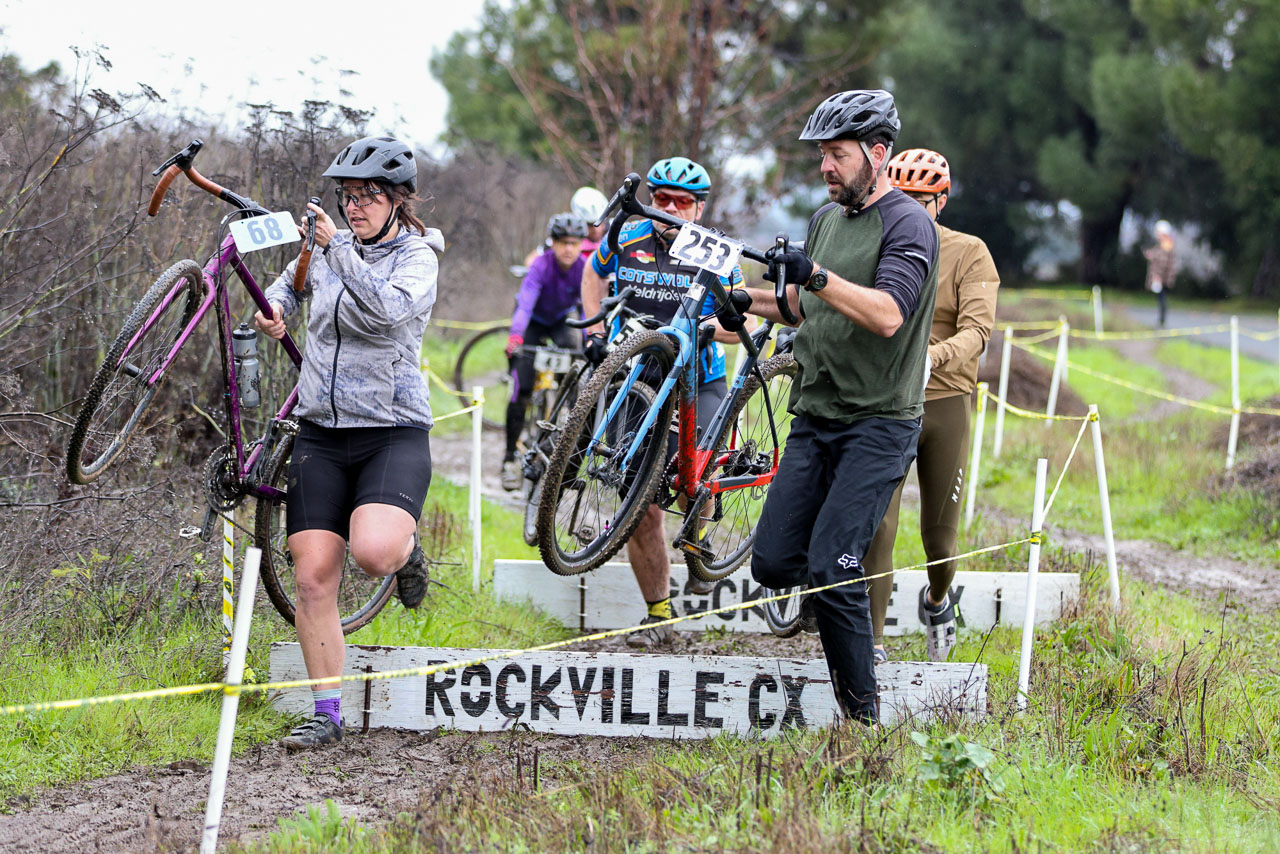 Smaller fields create a friendly, group racing vibe. 2025 Rockville Cyclocross Series promises to be the best year yet. photo: J. Silva
