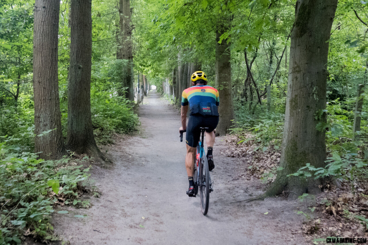 Dirt paths through the forests around Tremelo