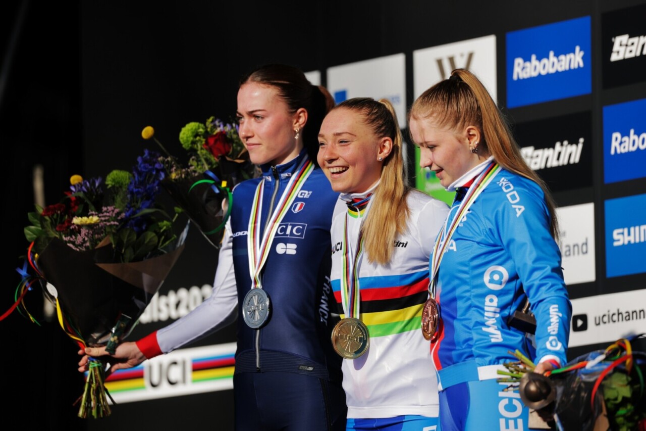 2026 UCI Cyclocross World Championships Junior Women Podium & Results: Picture by UCI / Alex Whitehead/SWpix.com - 30/01/2026 - Cycling - 2026 UCI Cyclo-cross World Championships - Hulst, Zeeland, Netherlands - Junior Women - Podium - Winner Barbora Bukovská (Czechia), 2nd Place Lise Reyol (France), Third Place Lucie Grohová (Czechia)