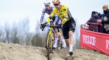 ANTWERPEN, BELGIUM - DECEMBER 20 : Van Aert Wout (BEL) of Visma Lease A Bike in action during the 5th leg of the Antwerpen UCI Cyclocross World Cup 2025-2026 a cyclocross race for Men Women on December 20, 2025 in Antwerpen, Belgium, 20/12/2025 - Photo by Peter De Voecht/ PN/ Cor Vos 2025