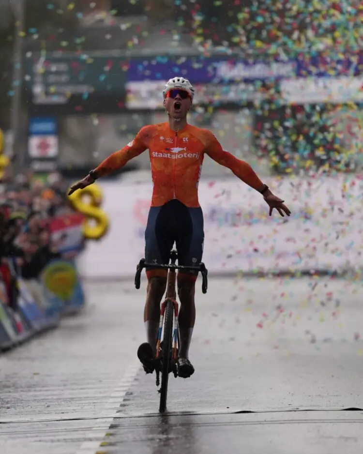 Mathieu van der Poel takes his eighth Elite Men's world championship title in Hulst. Full results. photo: UCI