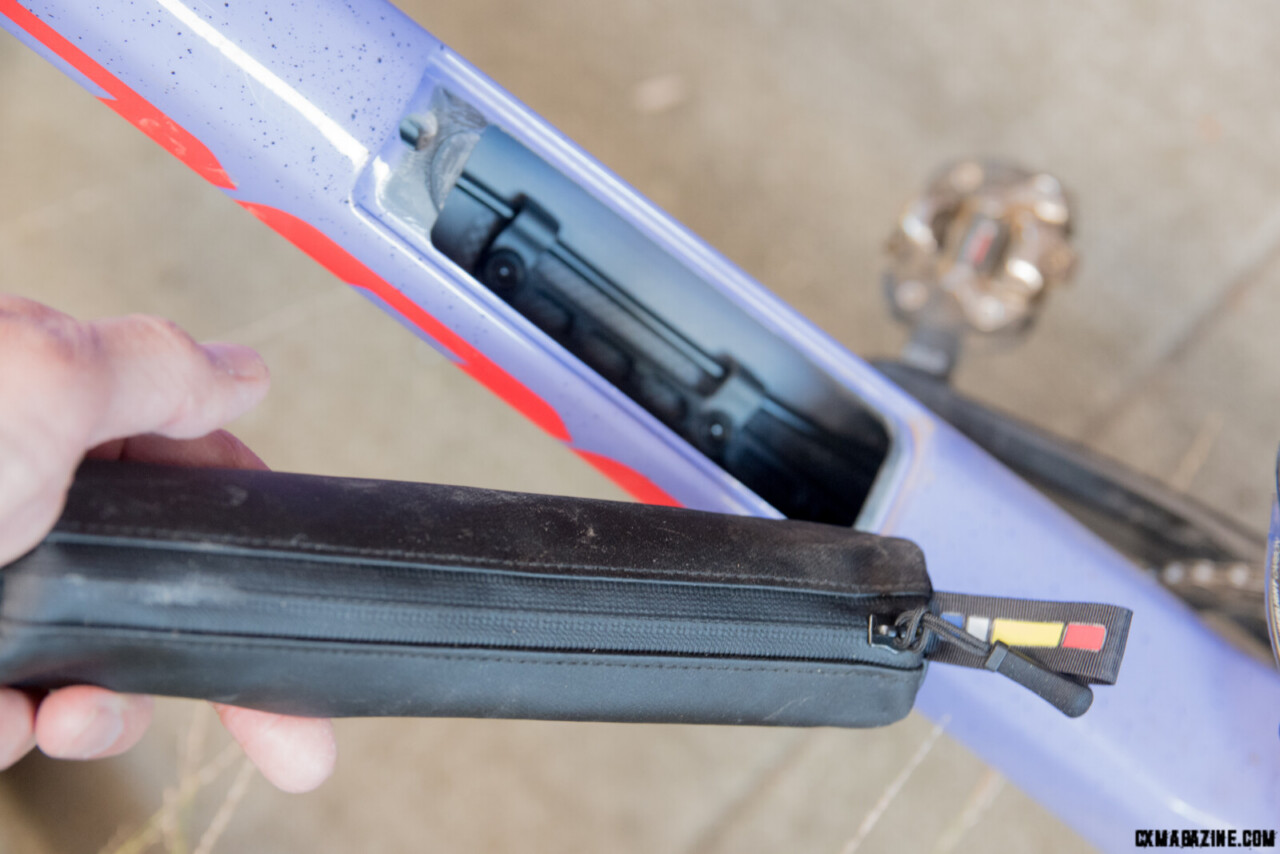 Look Accessory pouch fits into the downtube storage compartment